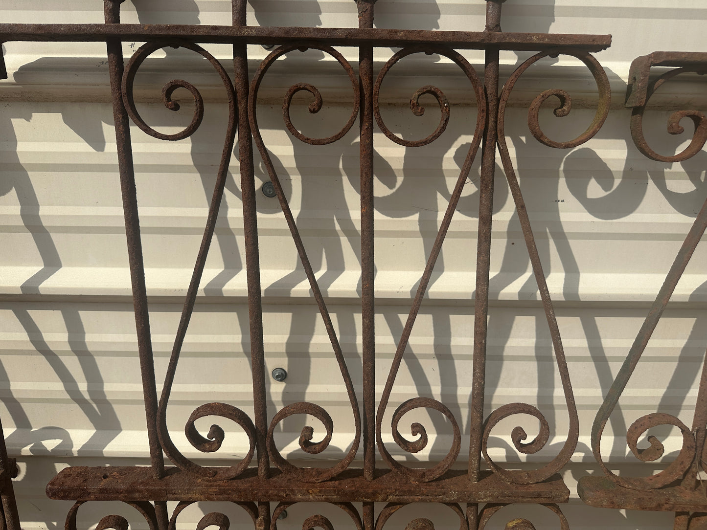 23 Ft of Antique Wrought Iron Fencing GA20809