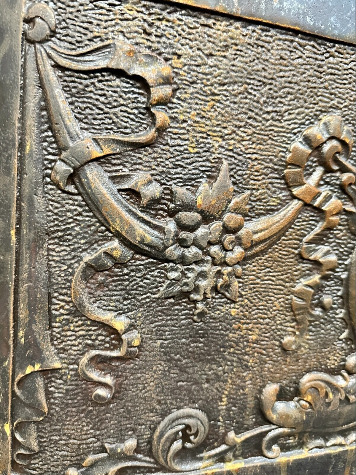 Antique Iron Stove Cover GA20089
