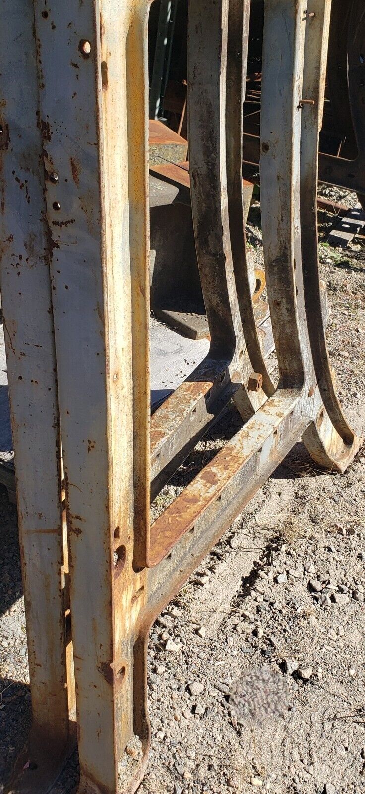 4 Foot Tall Curved Industrial Factory Cast Iron Machine Legs GS00206