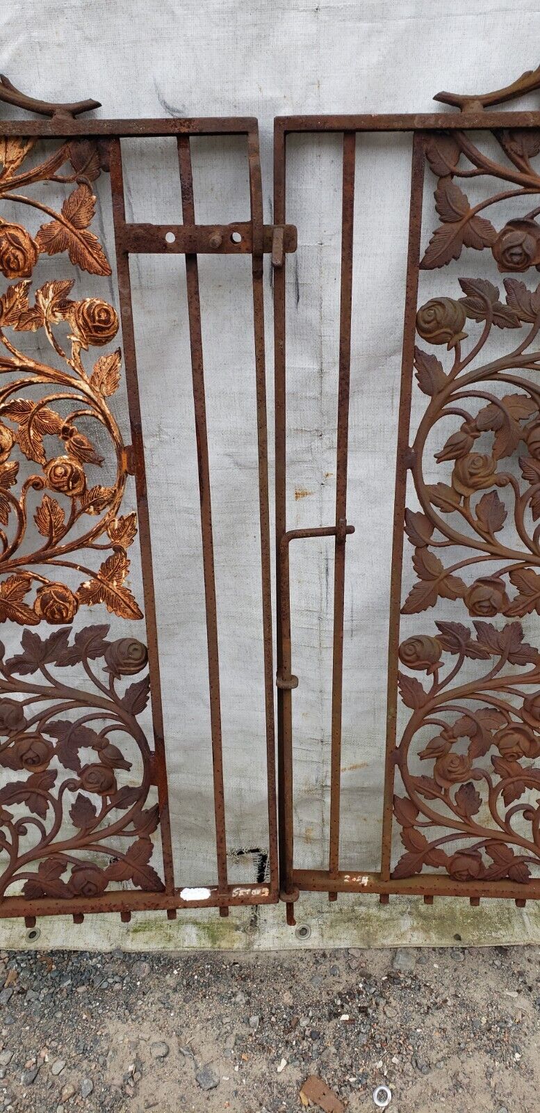 Ornate 4 Piece Wrought Iron Gate Set with Hinges GA9475