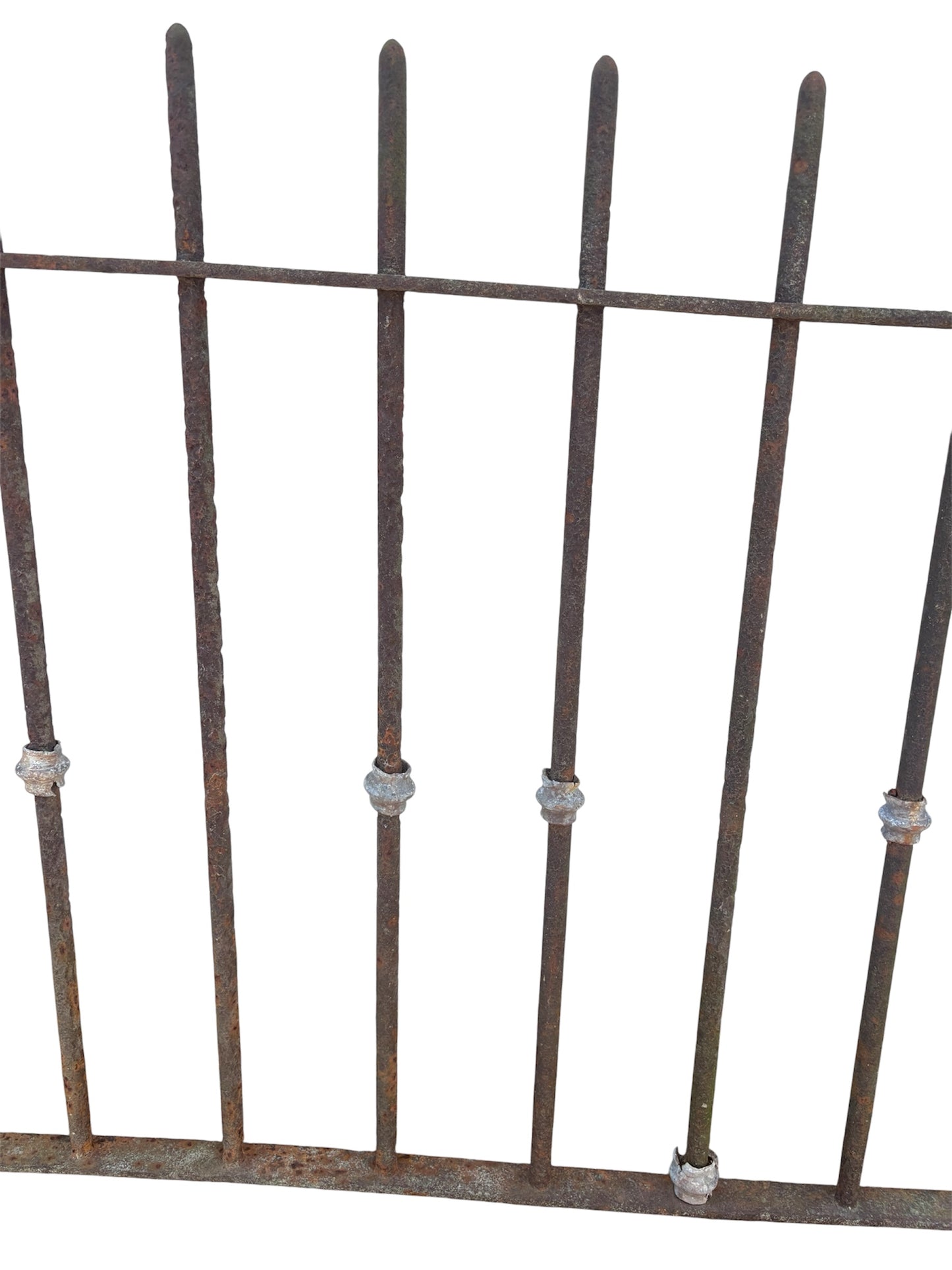 14 feet of antique iron fencing GA21096