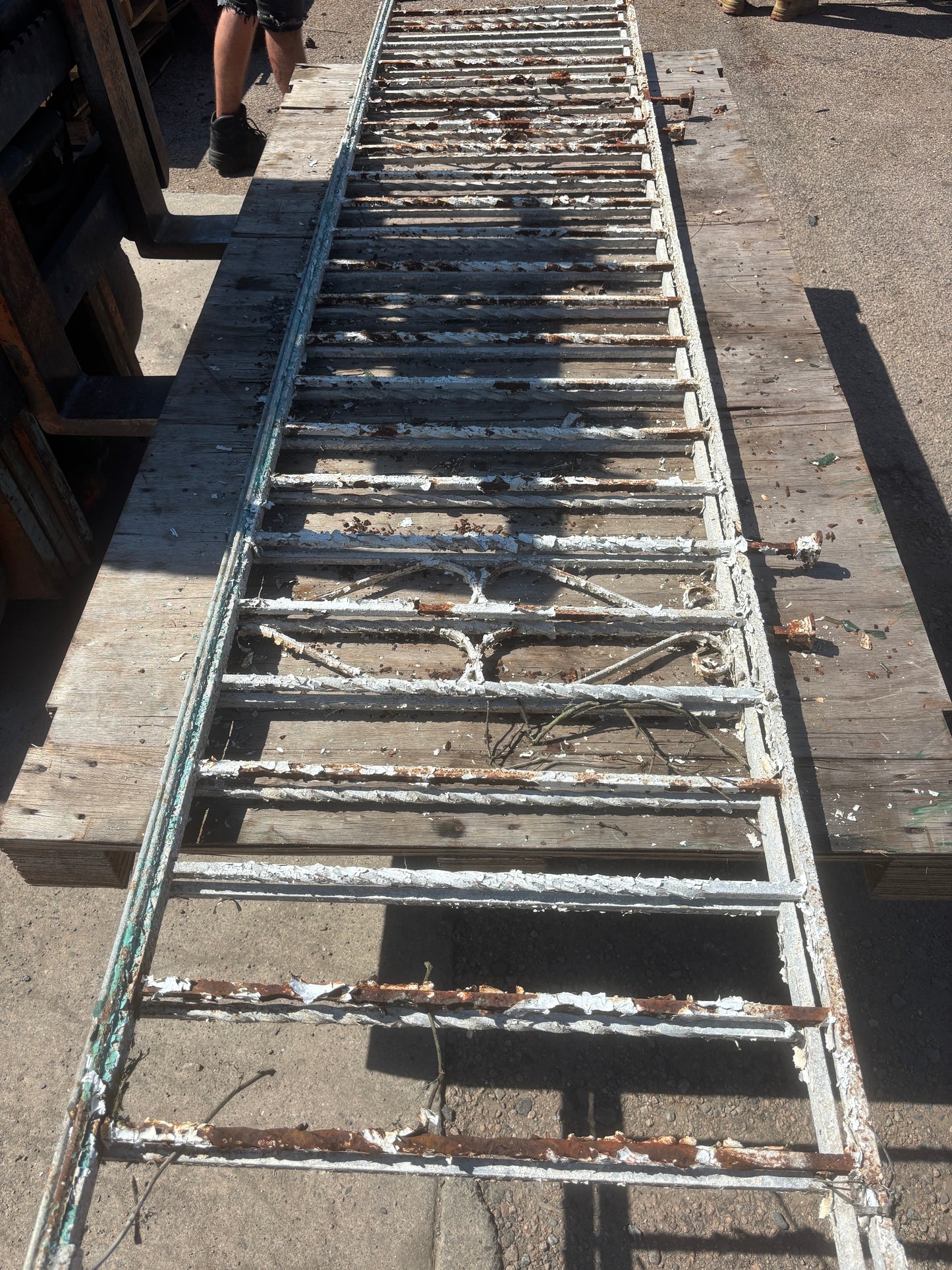 39 Feet of Iron Fence Panels GA21339