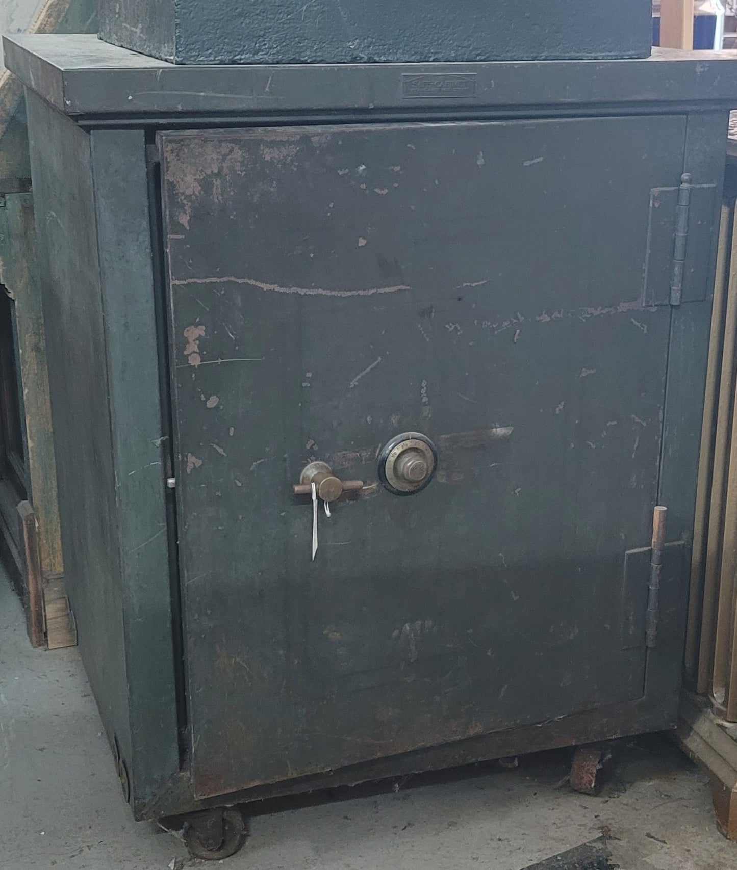 Safe Cabinet Laboratory Green Fireproof Safe w/ Combo 39" x 31" x 26" GS00596