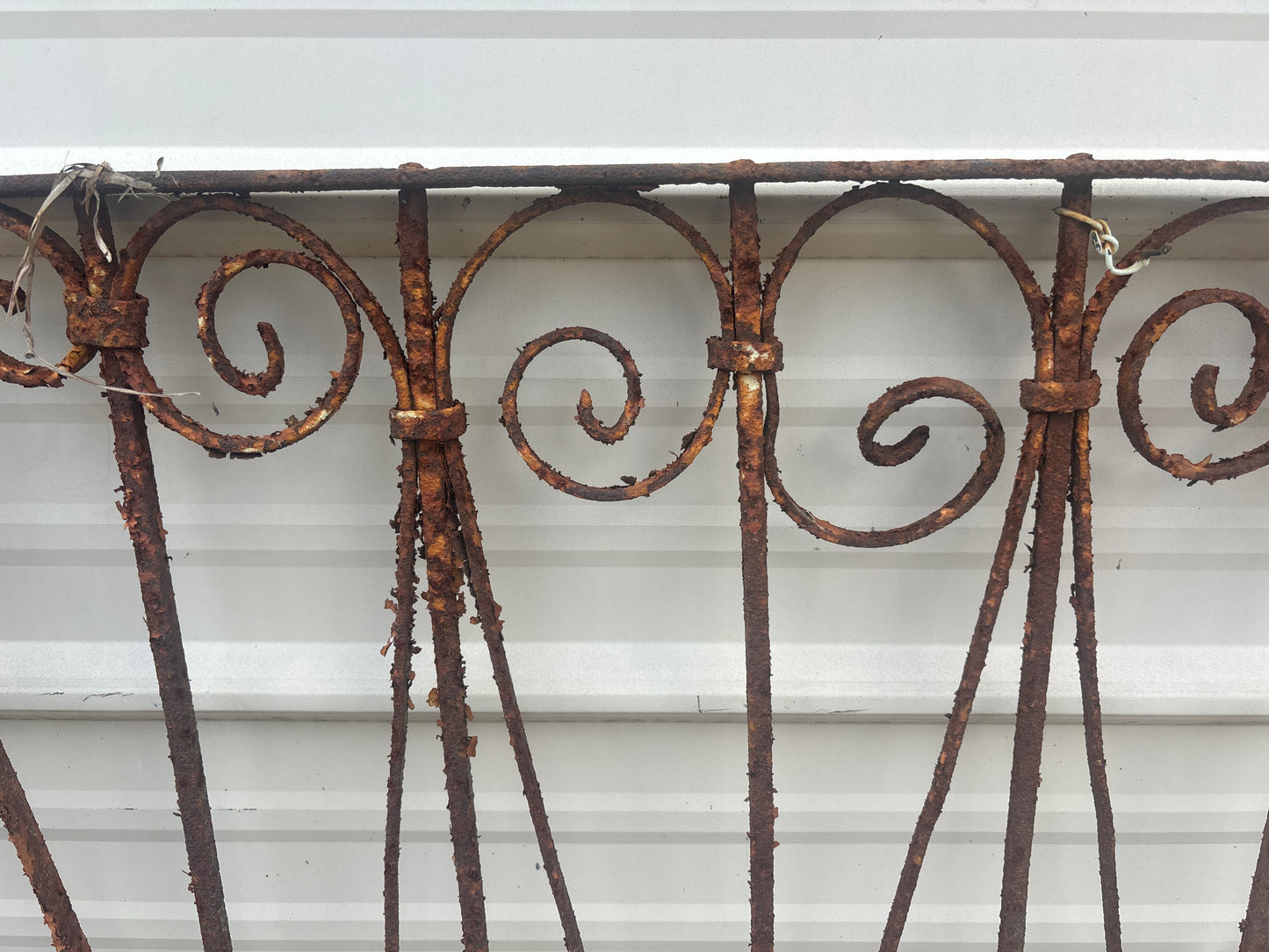 9.5 Feet of Wrought Iron Fence Panels GA21278