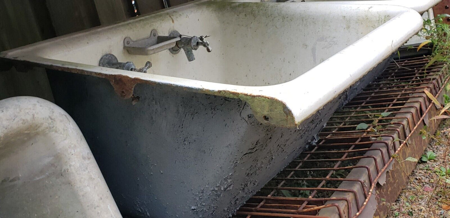 Pair of Cast Iron Farmhouse Sinks with Curved Rims 27" x 27" x 16" GA9507