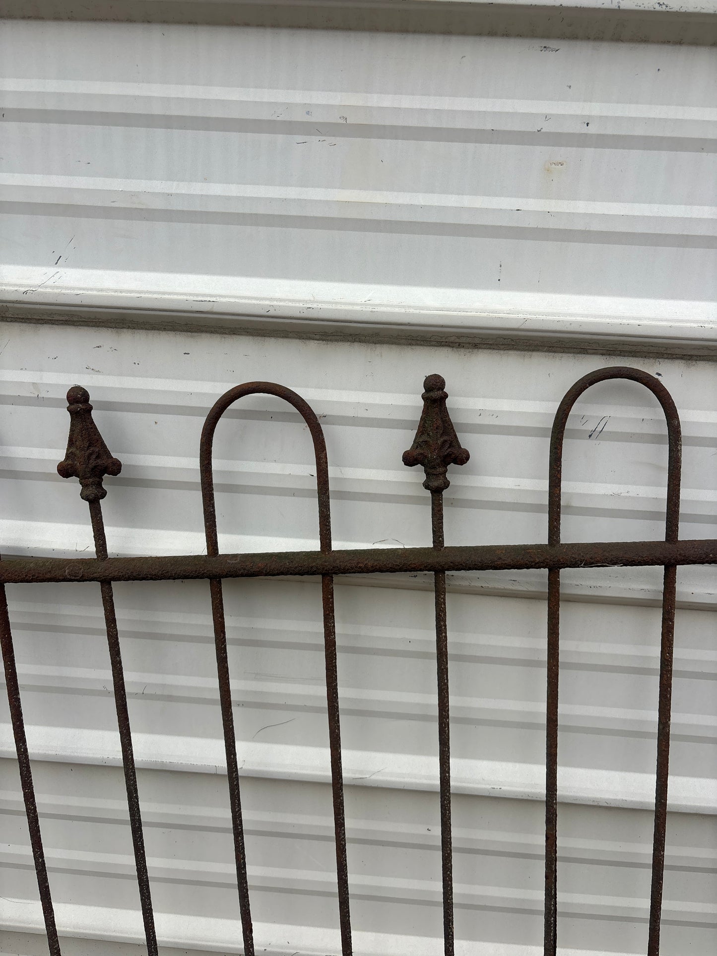 4 Foot Iron Hairpin Fence Panel GA21286