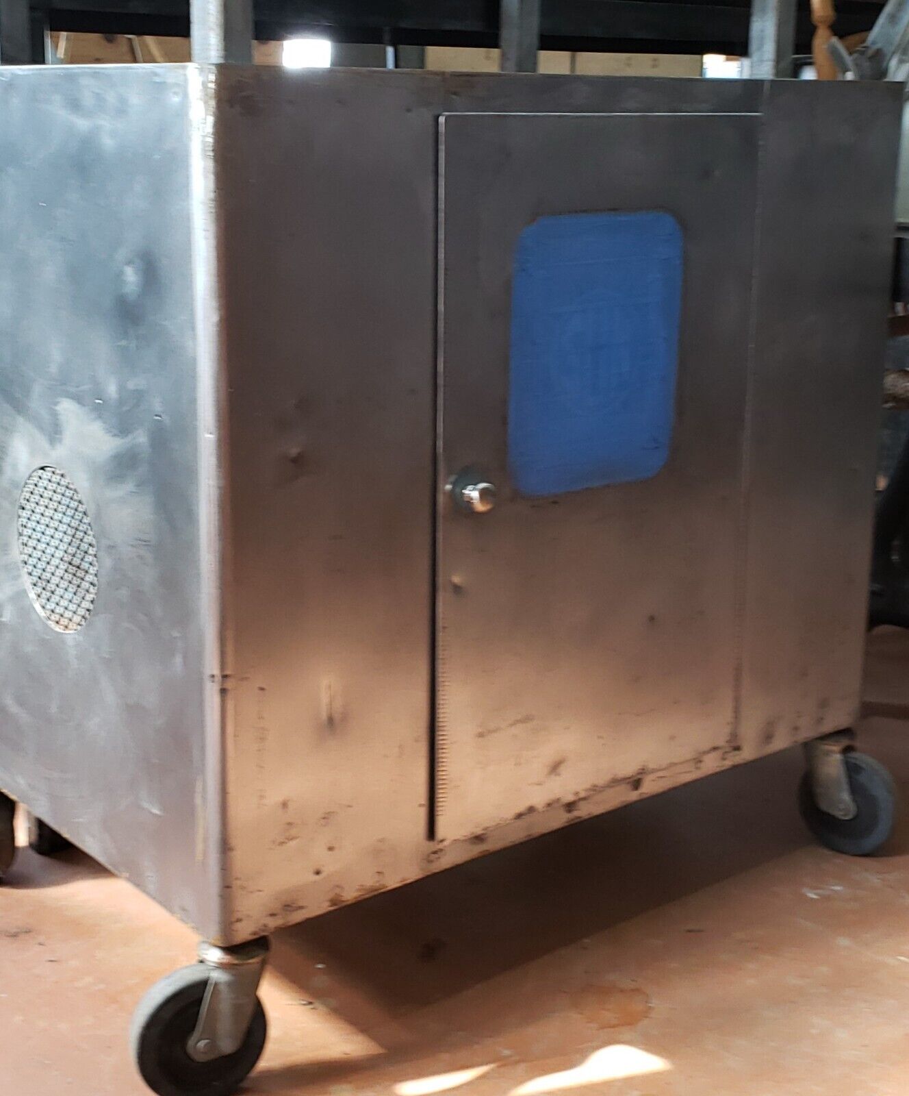 Industrial Factory Steel Portable Cabinet with Interior Shelves GA9335