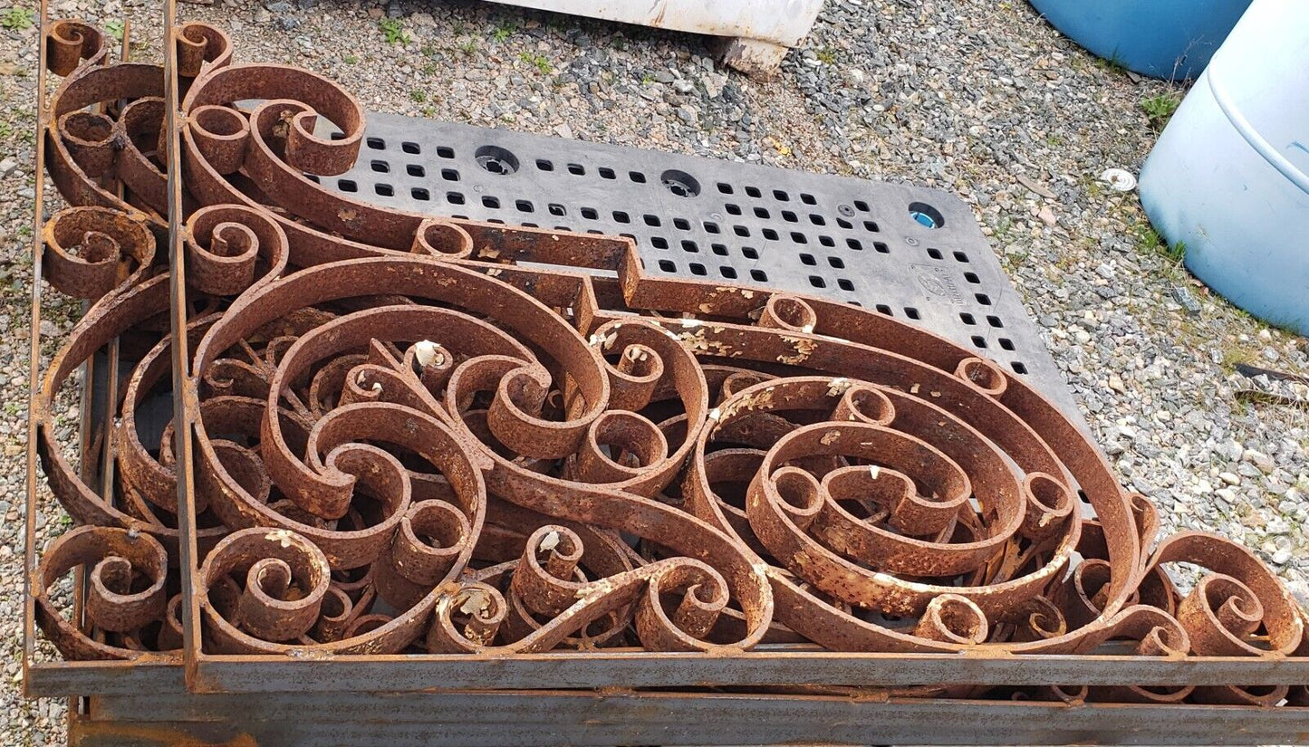 Pair of 5 Foot Ornate Victorian Iron Corbels 60" x 40 1/2" GS00372