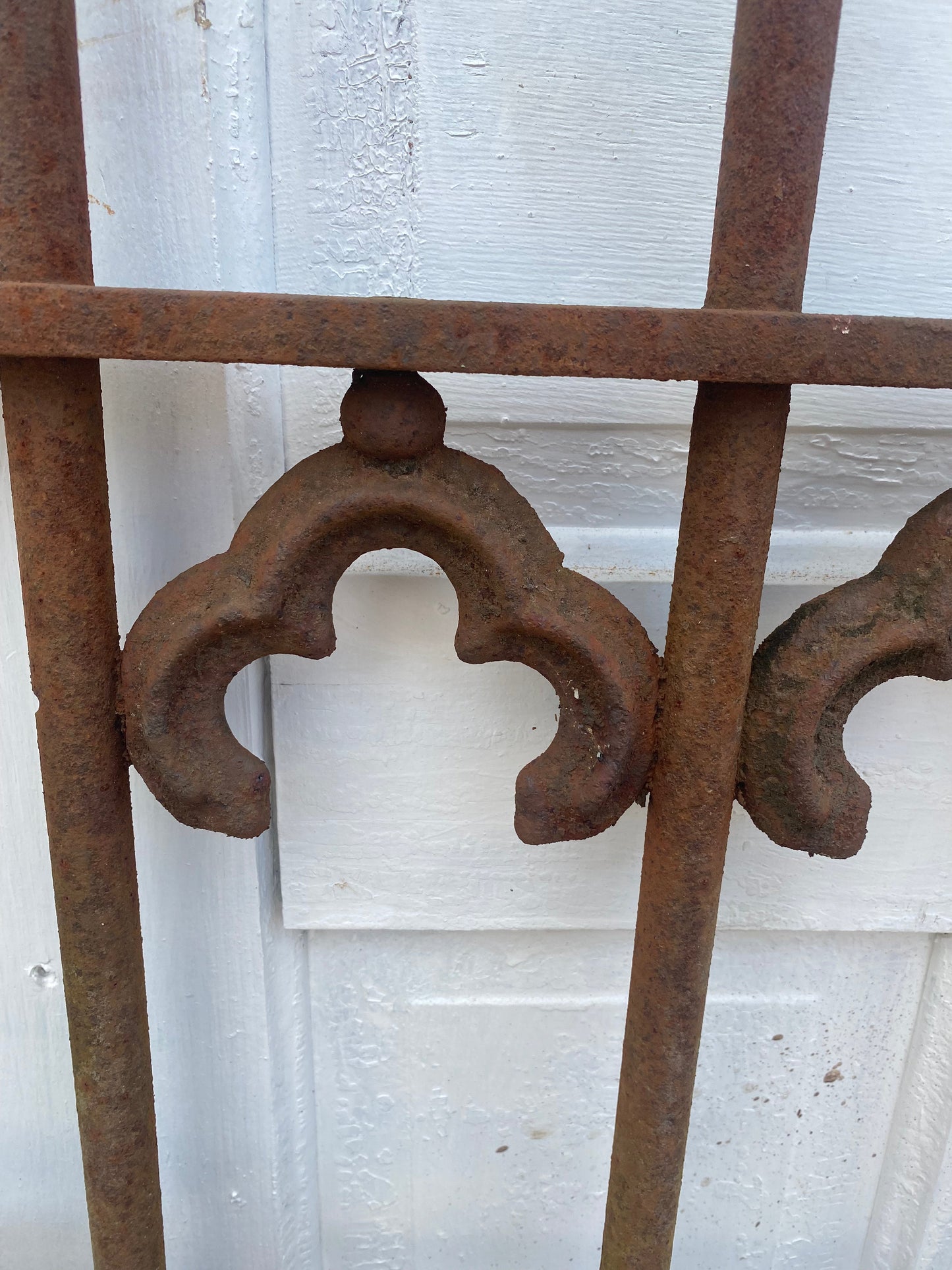 Antique Iron Gate GS20238 - 34" wide x 34 1/2" tall