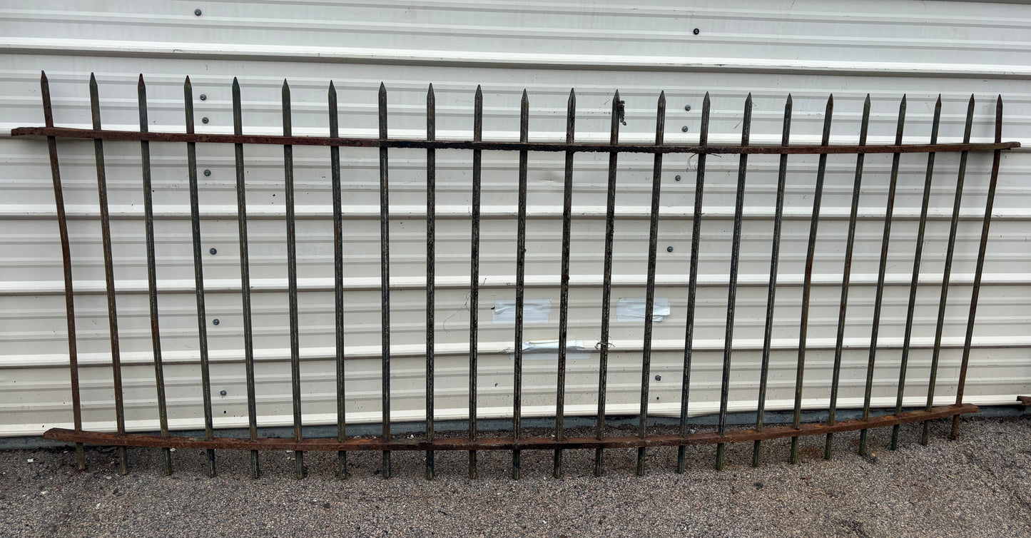 87 Feet of Wrought Iron Rounded Picket Fencing GA21411