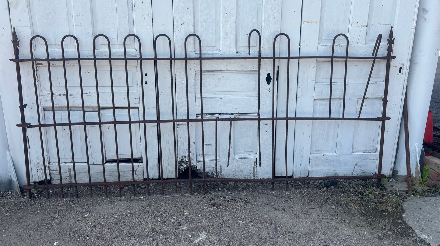 25 Feet of Wrought Iron Hairpin Fencing GA21252