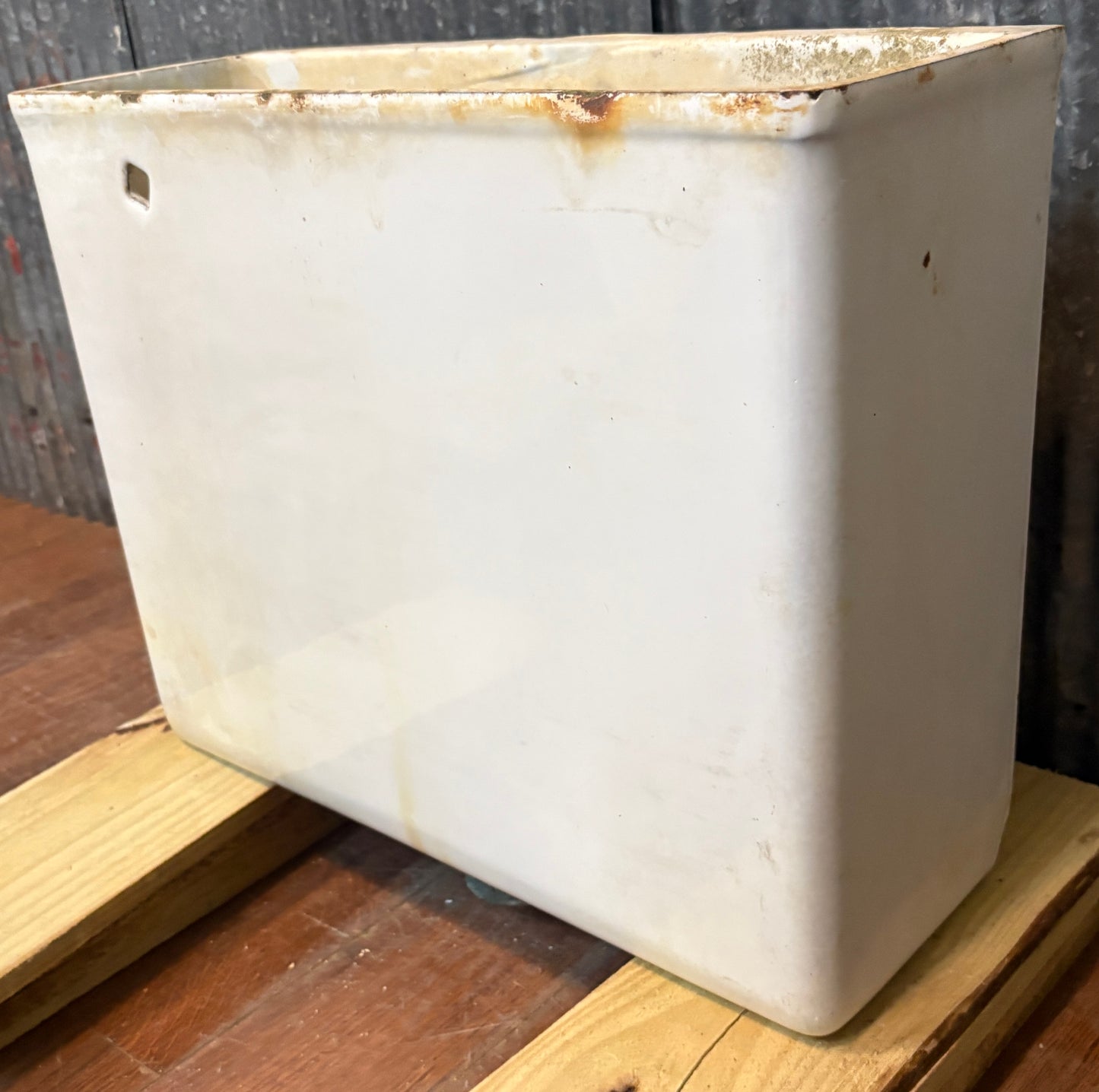 Antique Cast Iron Toilet (Tank Only-without lid) GA21116