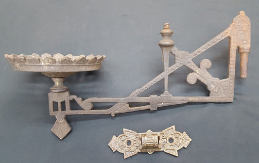 Victorian Cast Iron Oil Lamp Sconce with Wall Bracket