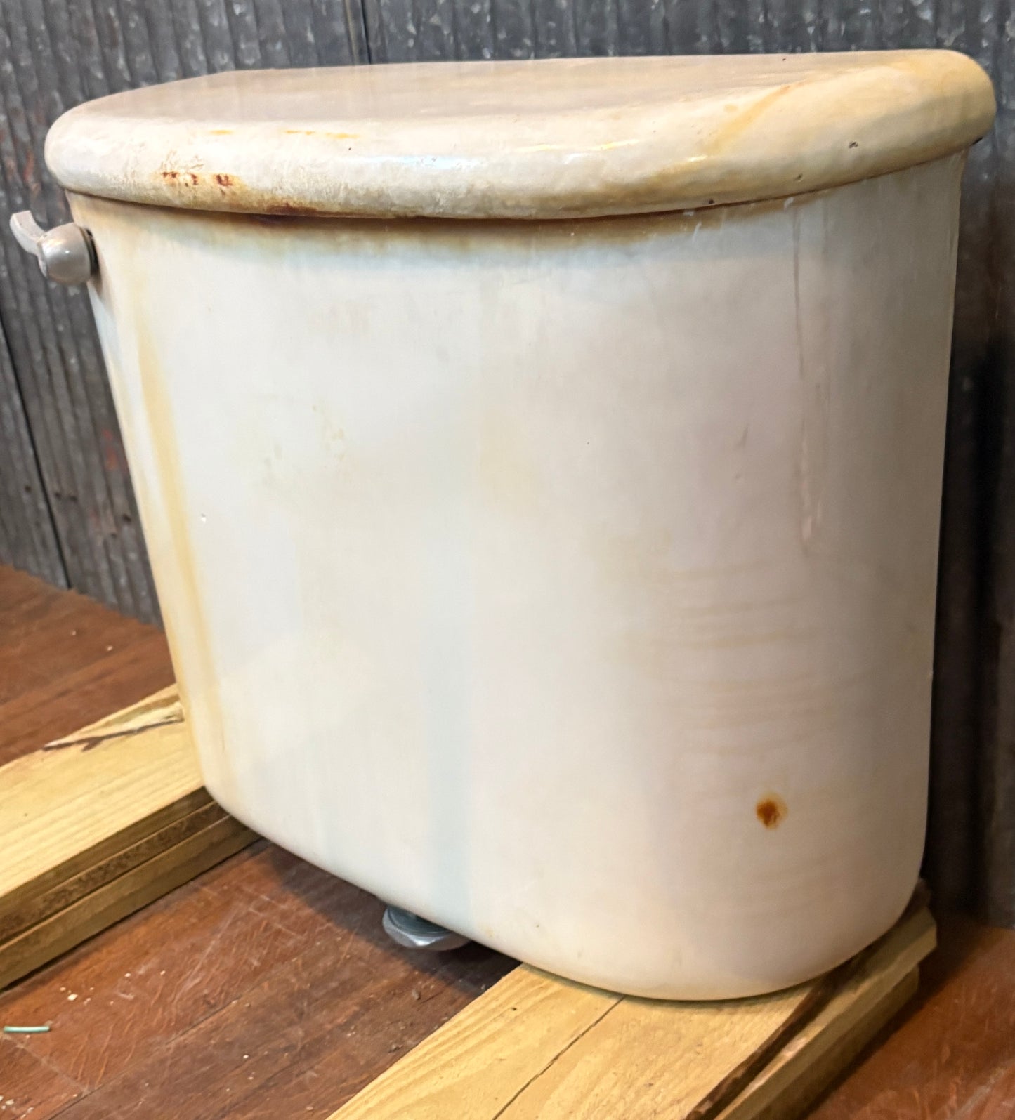 Antique Cast Iron Toilet (Tank Only) GA21114