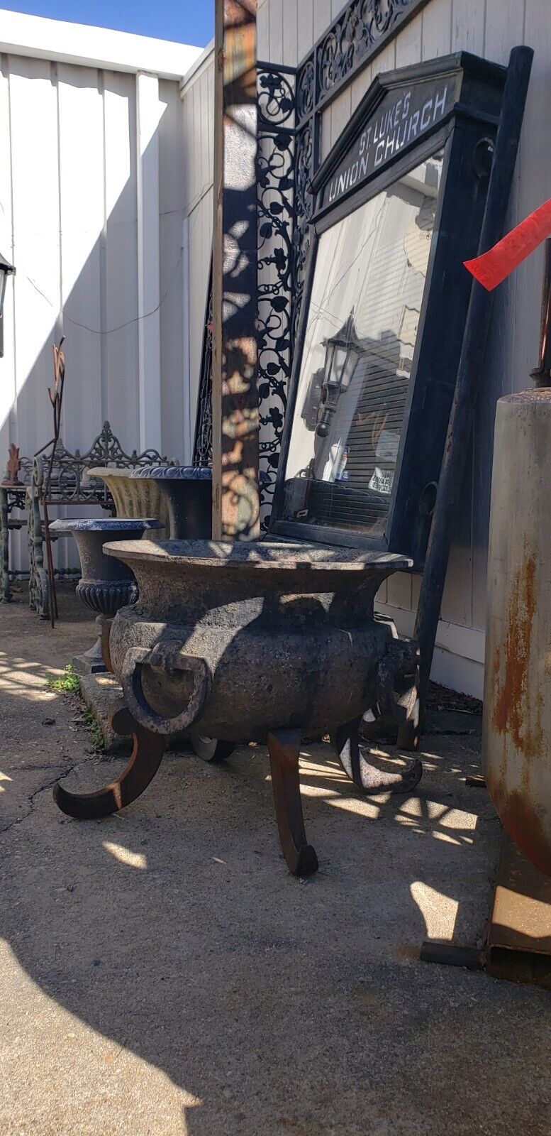 Restored Cast Iron Cauldron Fire Pit Pot 26" x 26" GA9771