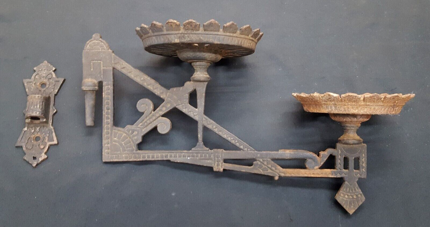 Victorian Ornate Cast Iron Double Oil Lamp Sconce with Wall Bracket