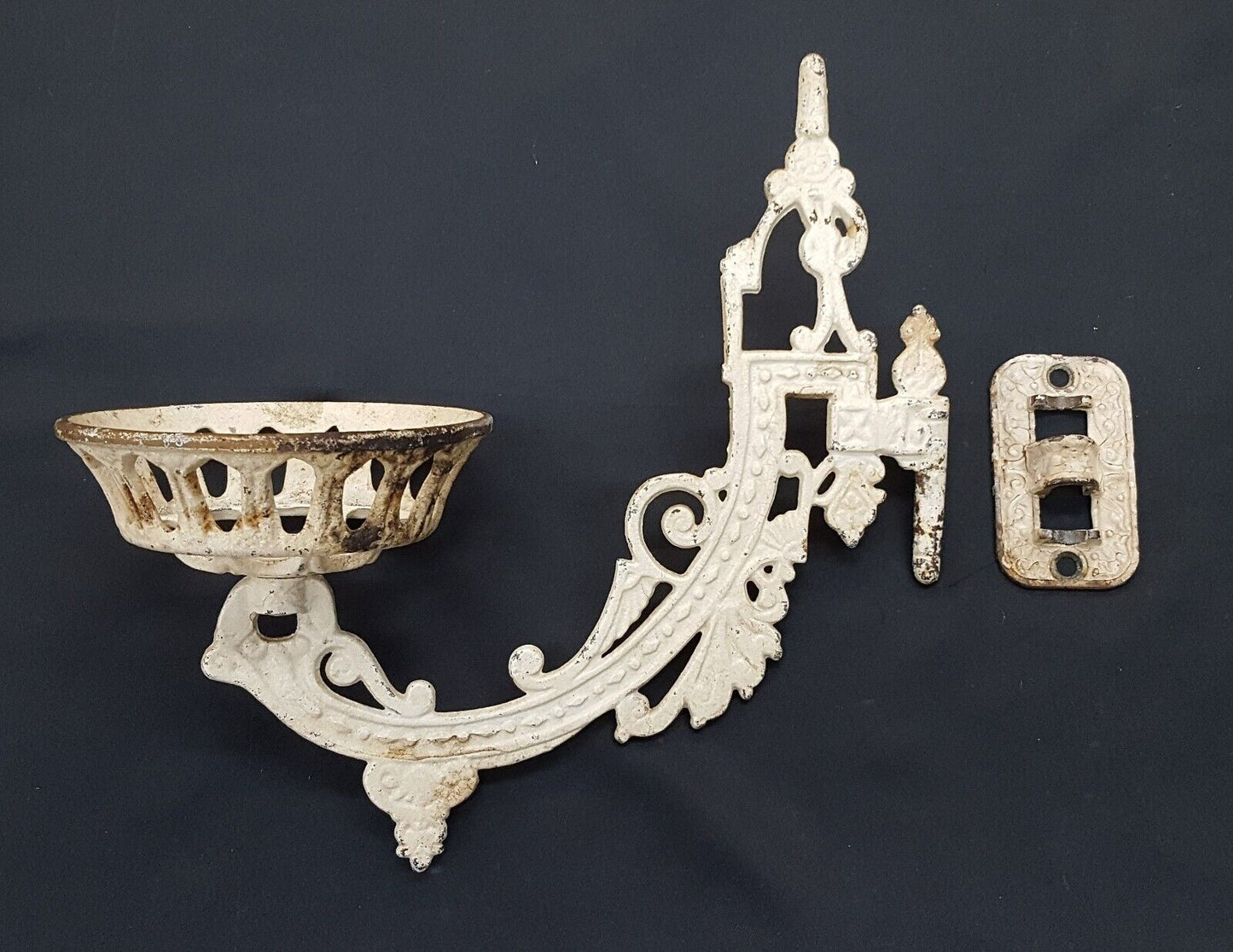 Ornate Victorian Cast Iron Oil Lamp Sconce with Wall Bracket