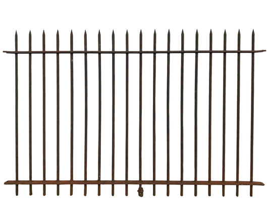 31 Ft of Antique Wrought Iron Spear Top Fencing GA20882