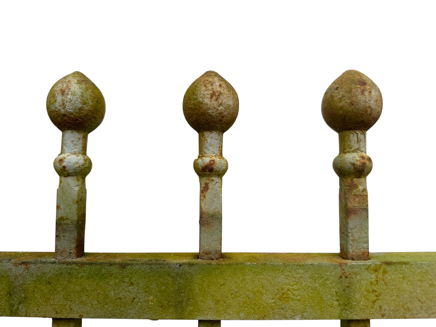 28 Ft of Antique Iron Fencing w/ Ball Point Finials GA21026