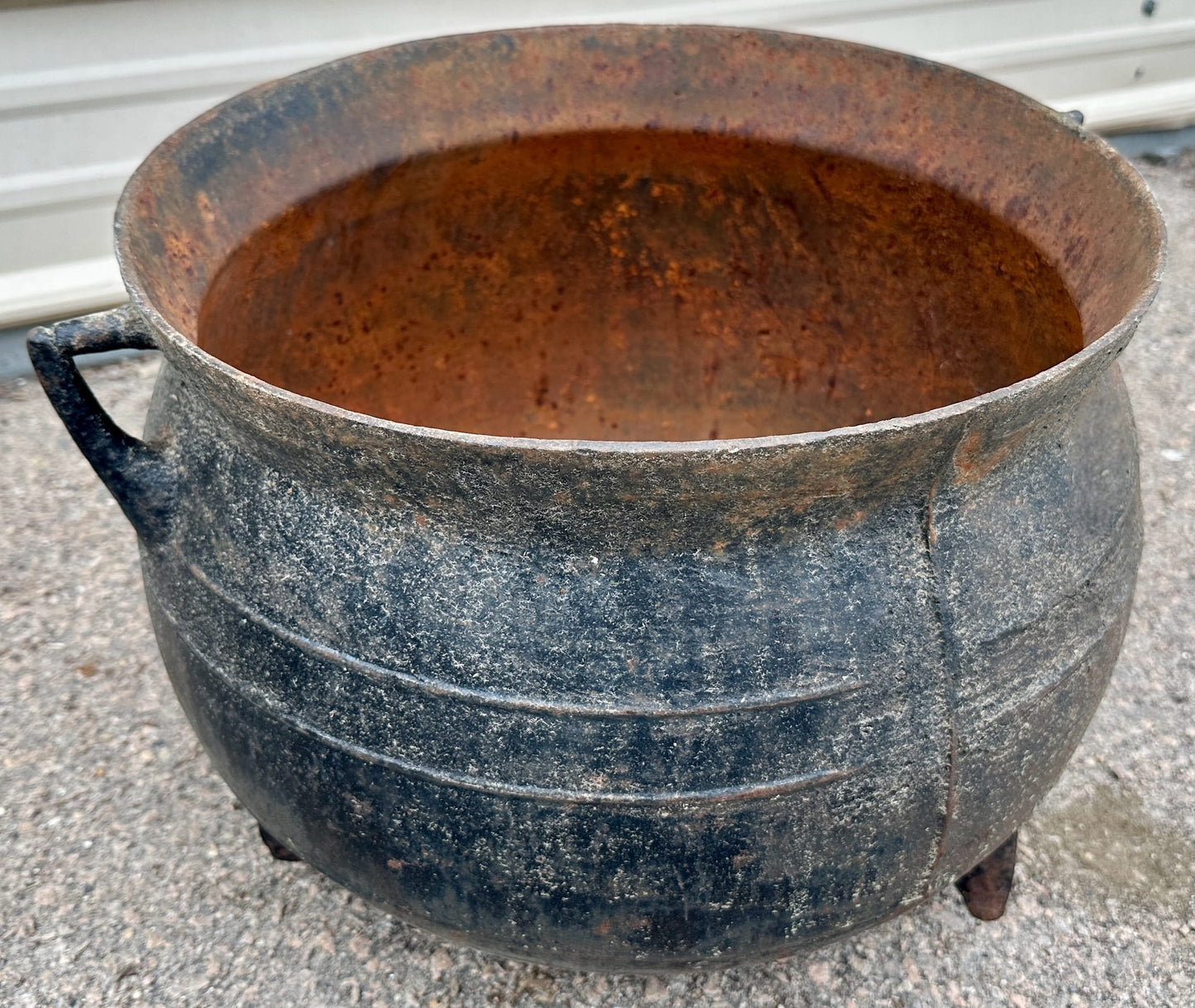 Antique Cast Iron Cauldron GA20886