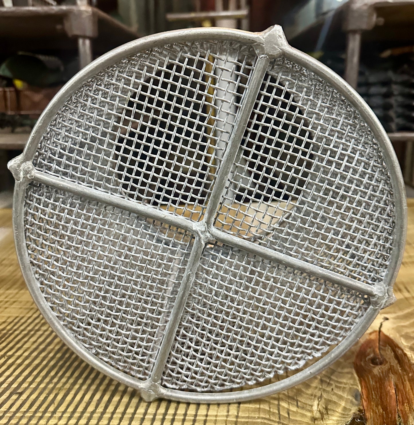 Galvanized Steel Wire Mesh Basket w/ Handle GA20728
