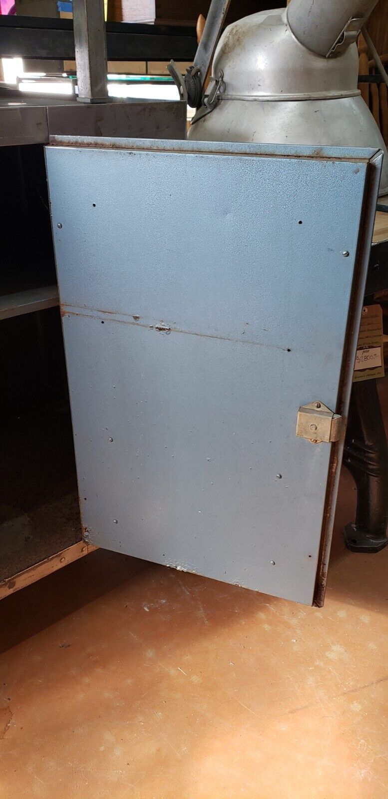 Industrial Factory Steel Portable Cabinet with Interior Shelves GA9335