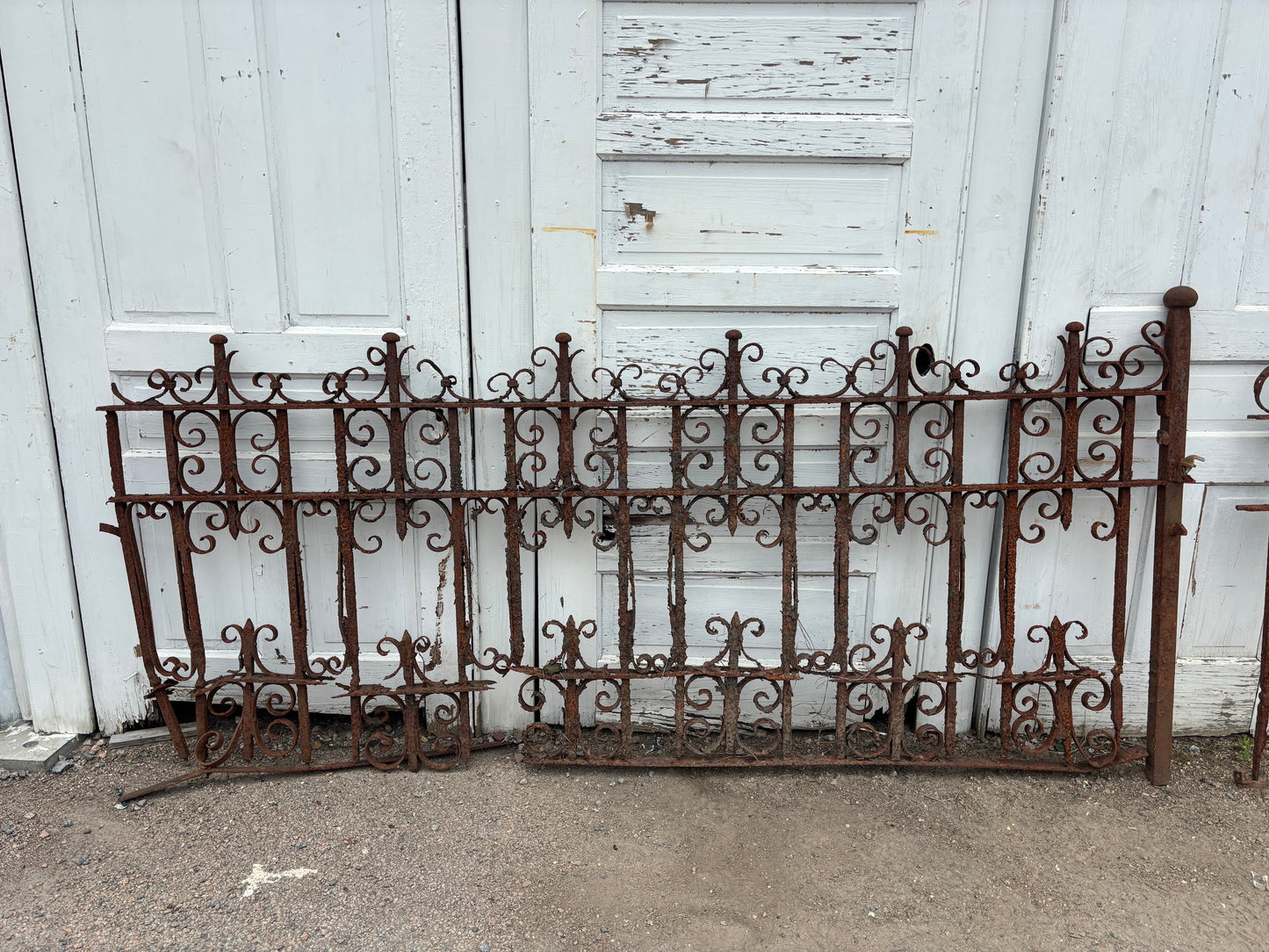 18.5 Feet of Decorative Wrought Iron Fence Panels GA21221
