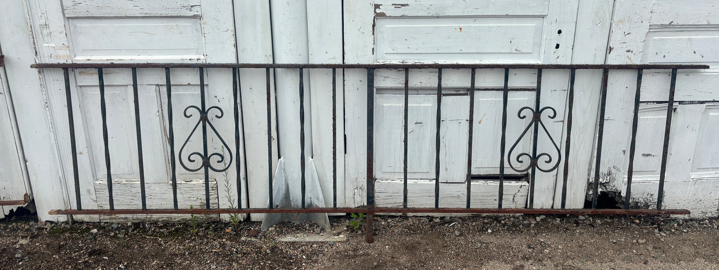 26 Feet of Iron Fence Panels GA21381