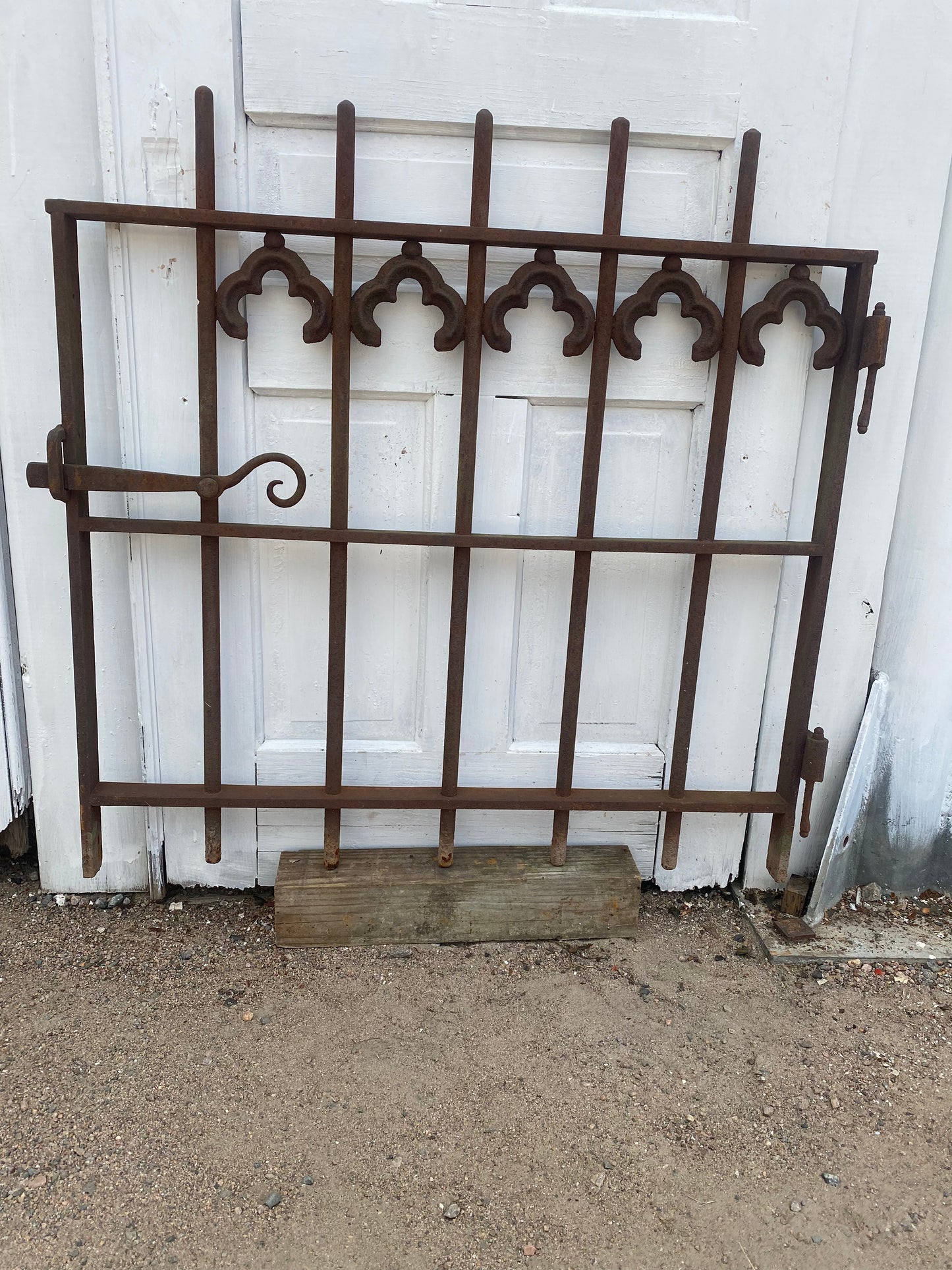 Antique Iron Gate GS20238 - 34" wide x 34 1/2" tall