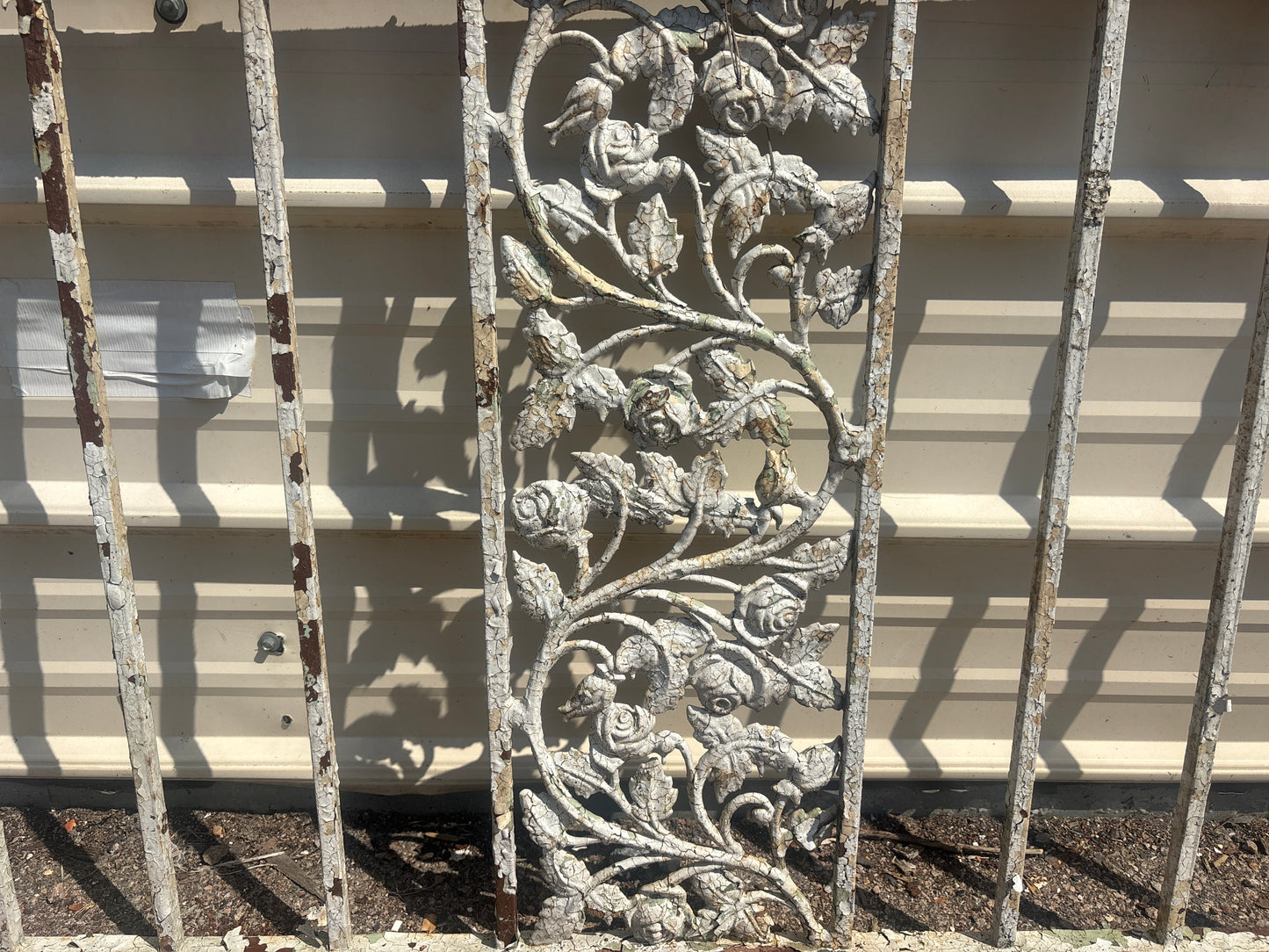 29 Feet of Wrought Iron Decorative Fence Panels GA21258