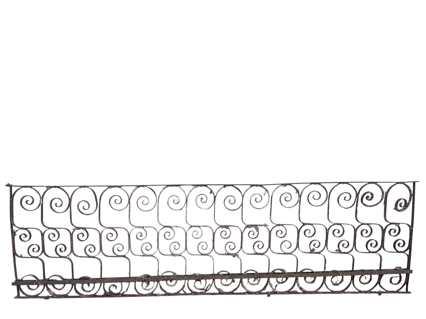 34 Ft of Antique Wrought Iron Fencing GA21040
