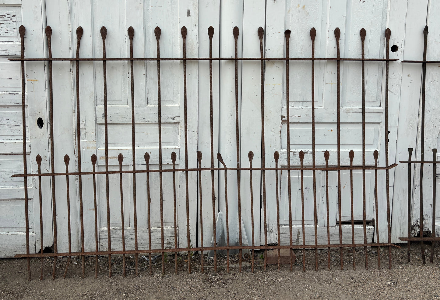 159.5 Feet of Iron Fencing GA21357