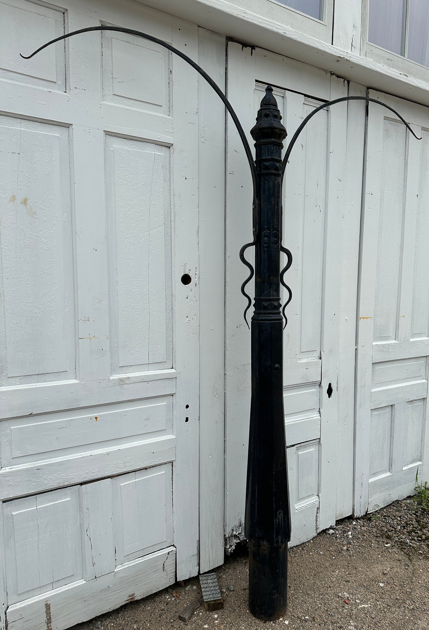 19th Century Cast Iron Plant Hanging Post GA20296