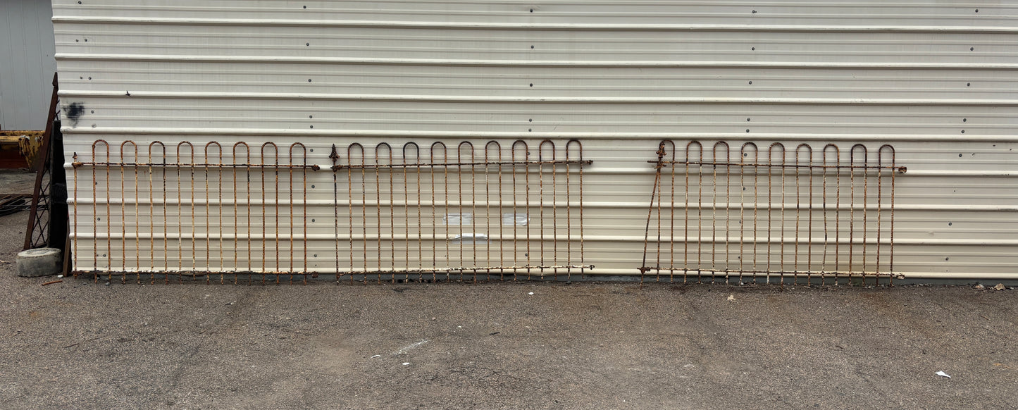 27 Feet of Wrought Iron Hairpin Fencing GA21222