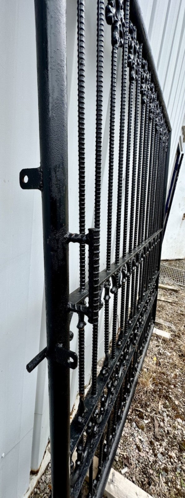 Ornate Painted Iron Driveway Gate Pair GA20154