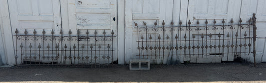 21.5 Feet of Iron Fence Panels GA21247