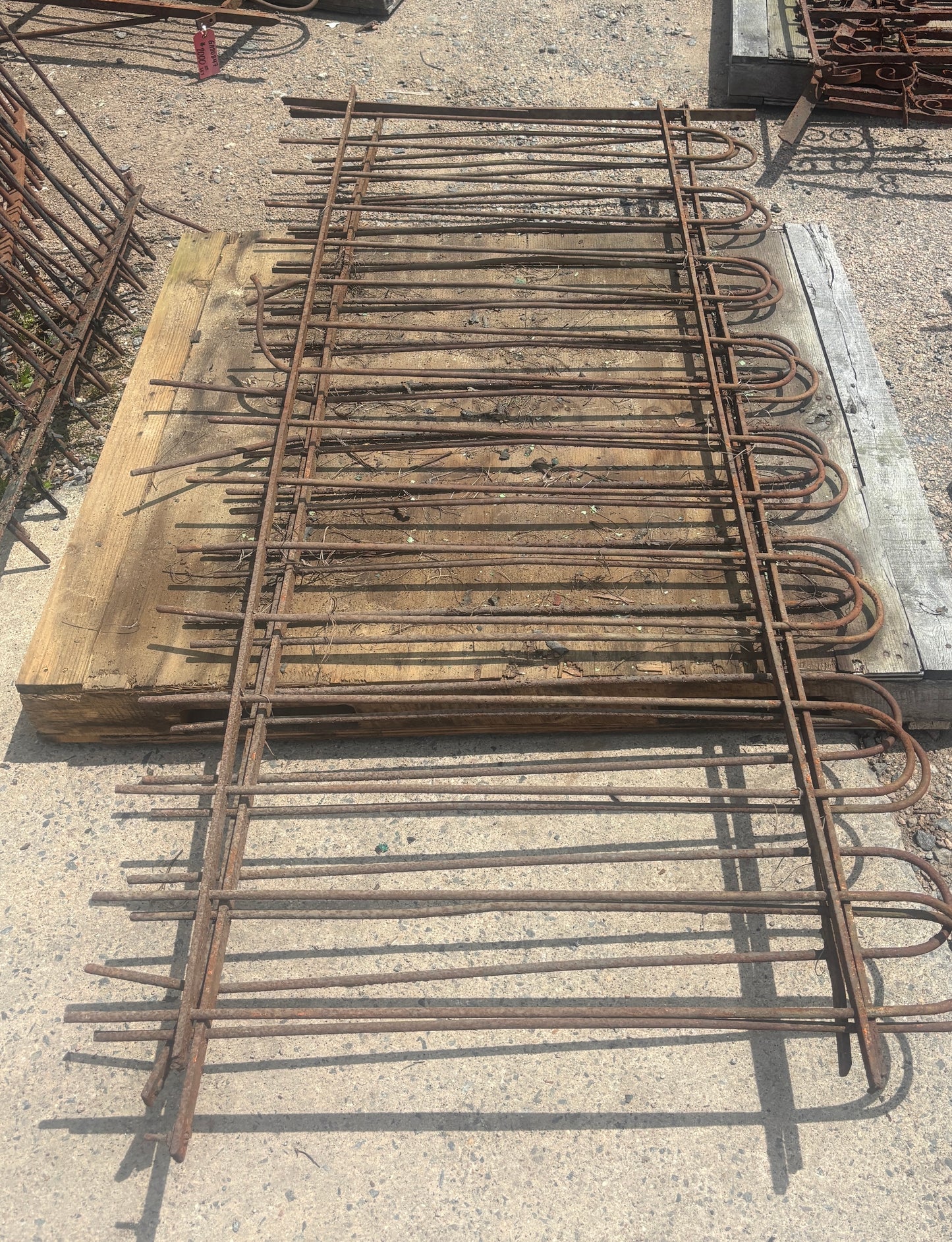 67.8 Feet of Wrought Iron Hairpin Fencing GA21225