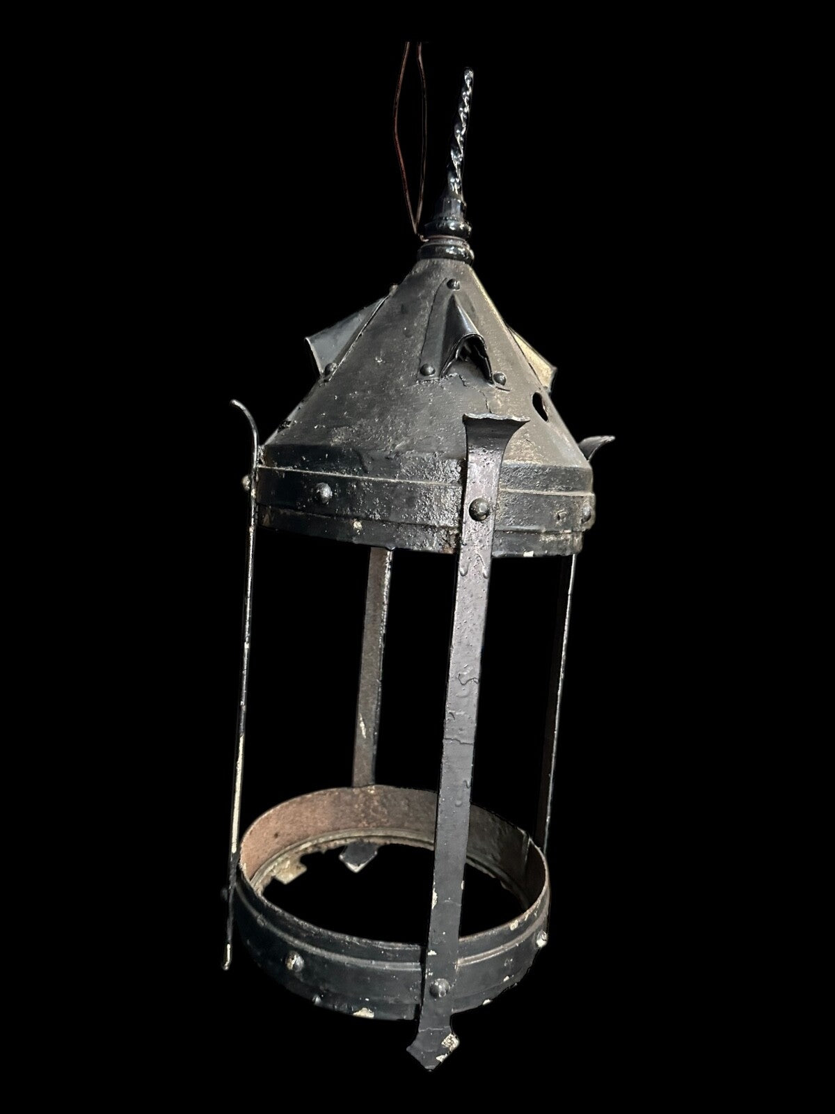 Gothic Iron Lantern GA20058