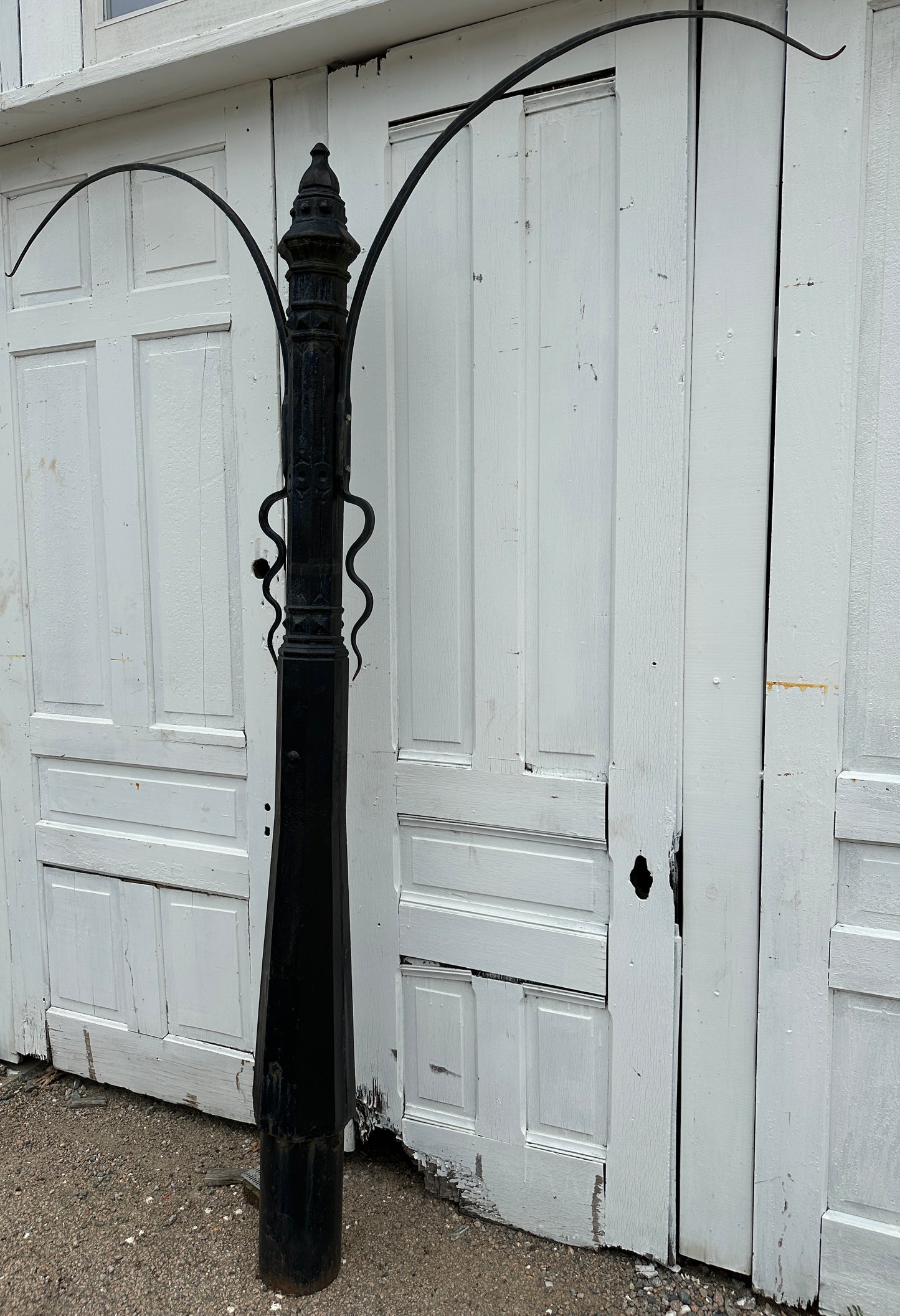19th Century Cast Iron Plant Hanging Post GA20296