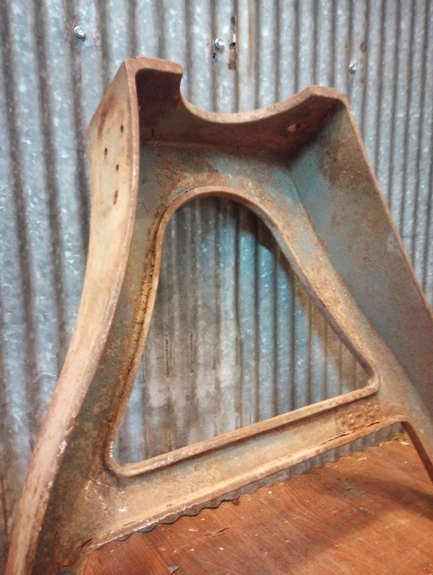 Pair of Cast Iron Machine Legs 21" Tall x 22 1/4 " Wide #GA-S070