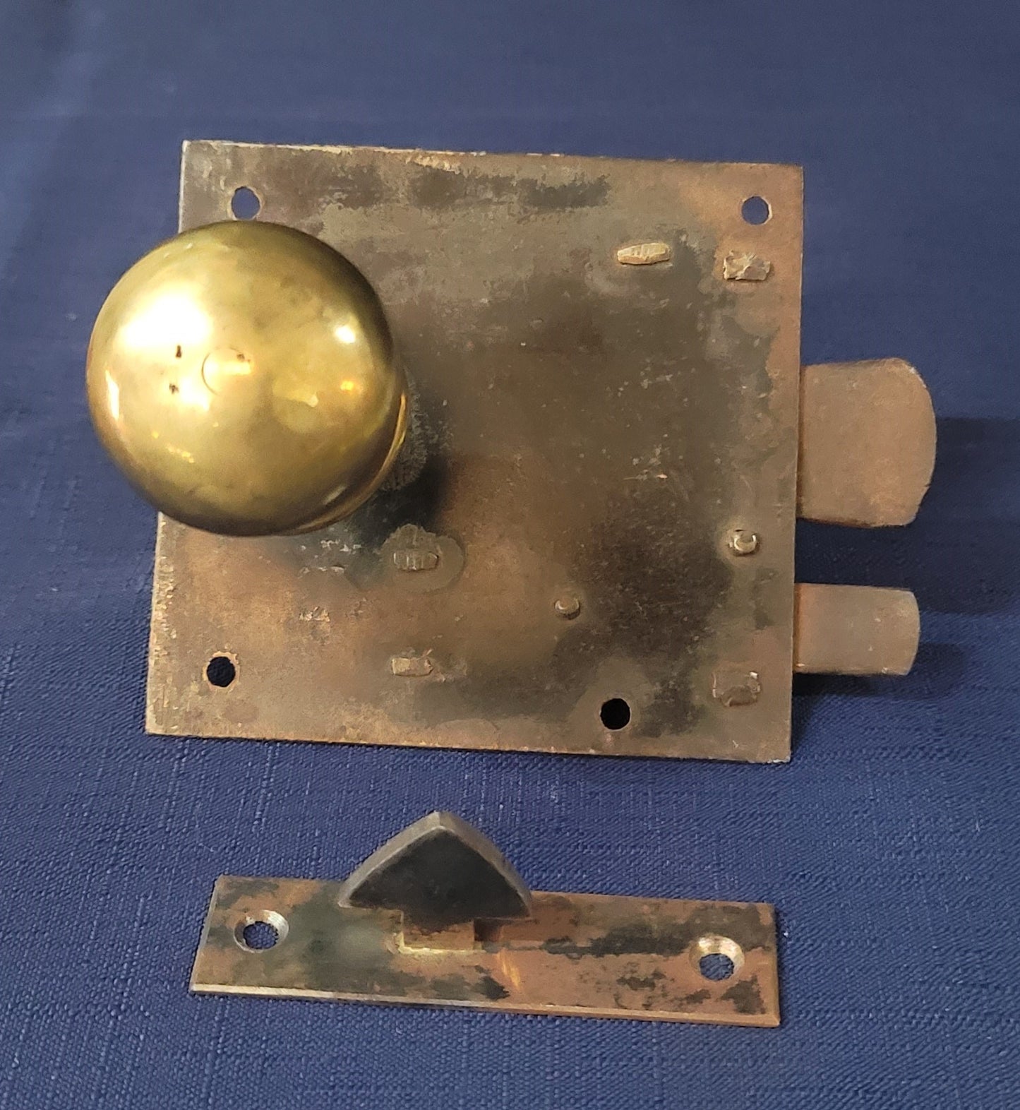 Vintage Harper Iron & Brass Lever Rim Lock & Knobs 4" x 3 3/4" GS00743