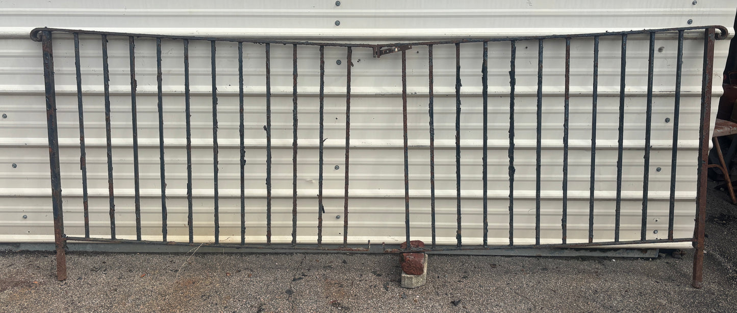 8.5 Feet of Iron Railings GA21380