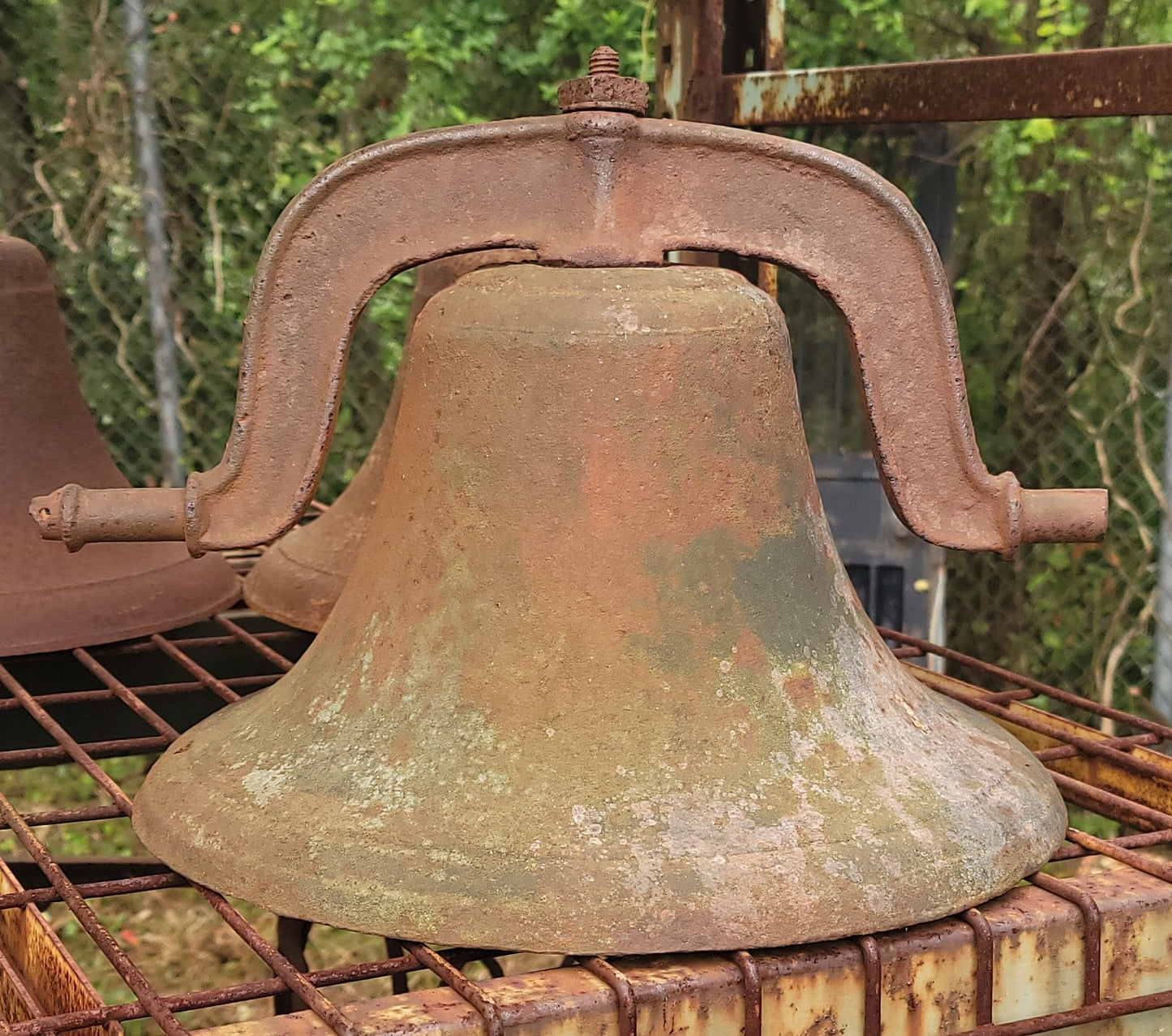 Vintage C.S. Bell Hillsboro OH #2 Cast Iron Bell w/ Top Yoke 16" x 10" GS00698
