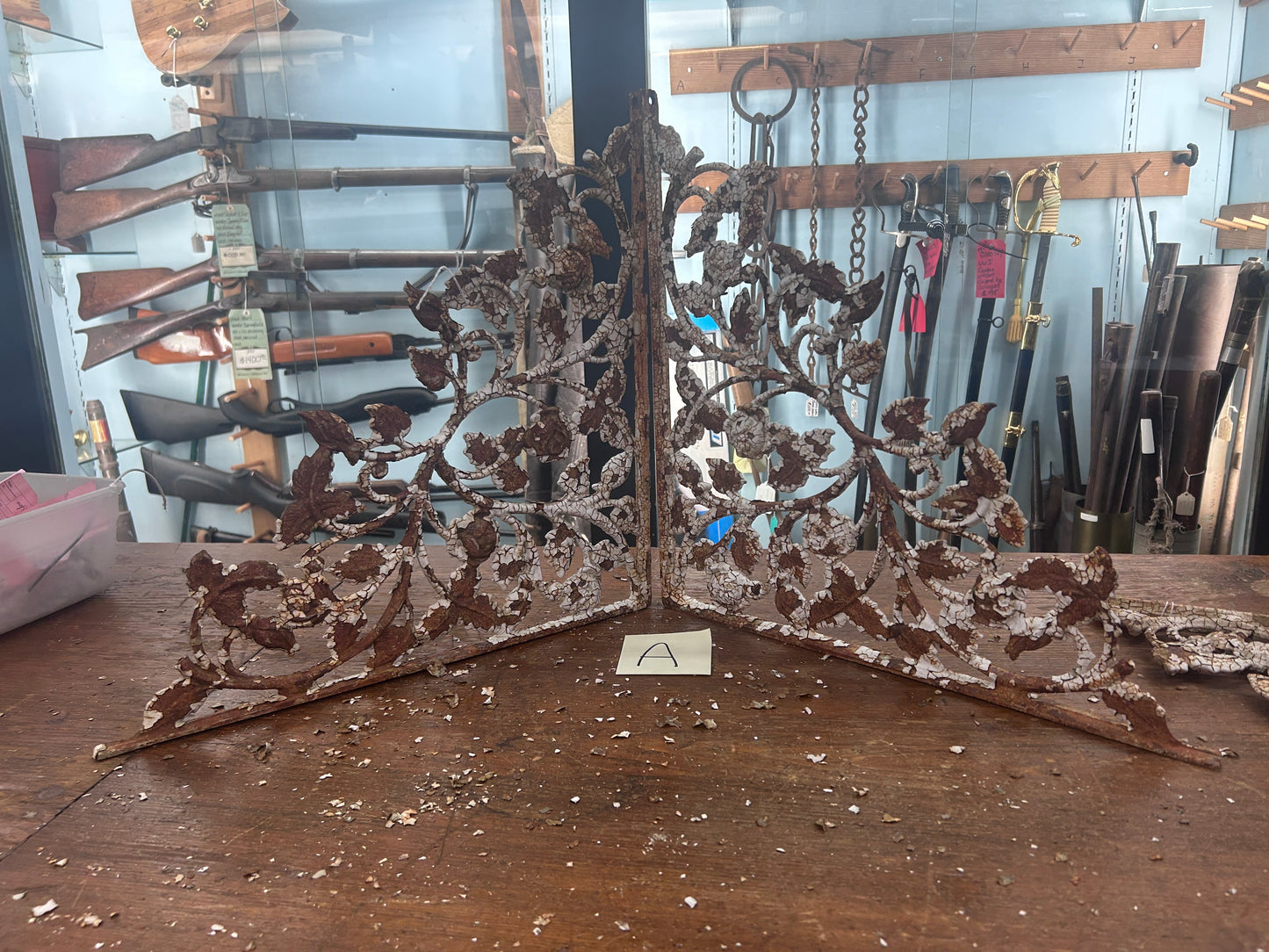Pair of Cast Iron Rose and Leaf Corbels GS011015