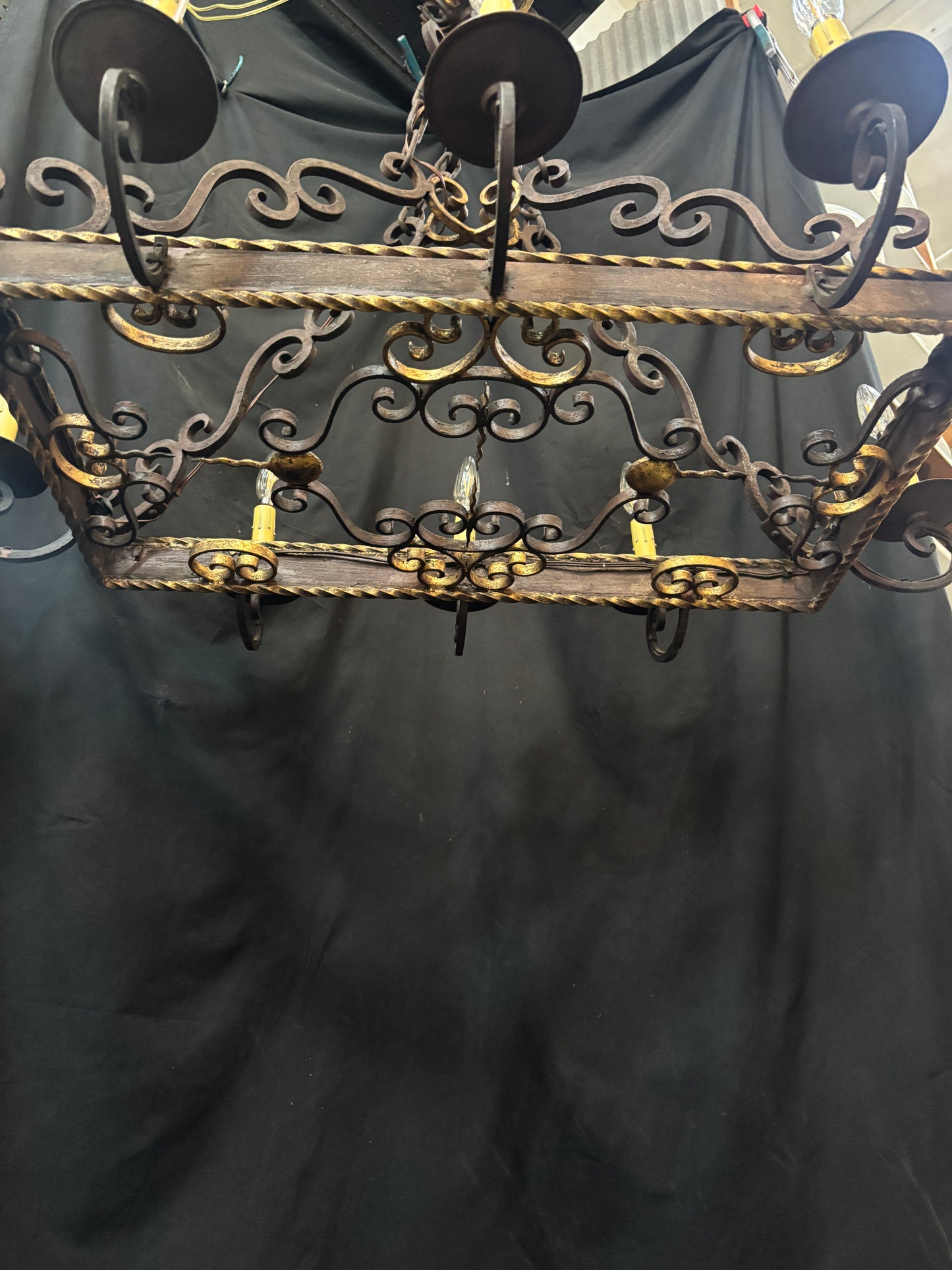 Cast Iron 10- Light Chandelier GA21189