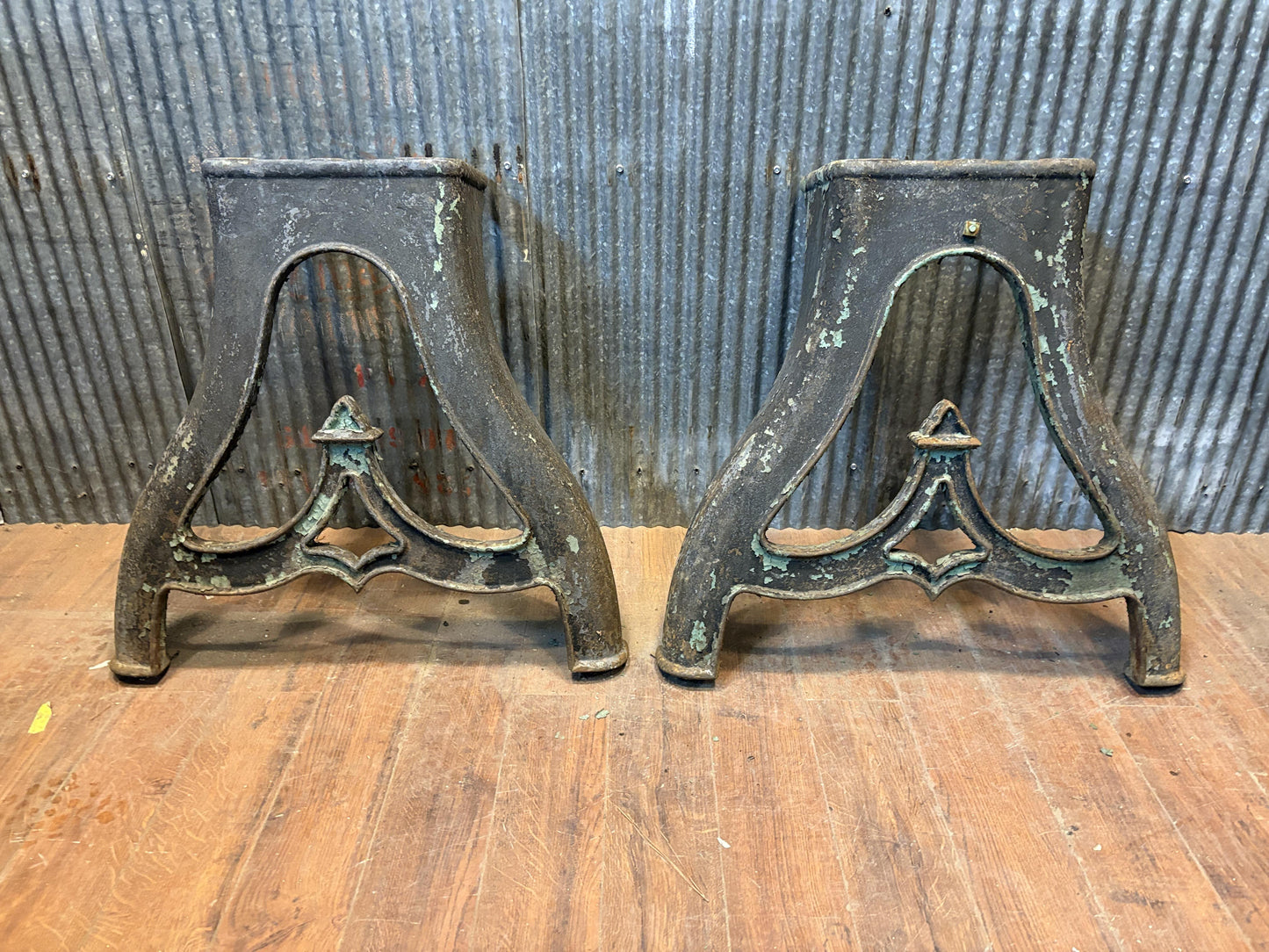 Pair of Antique Cast Iron Machine Legs GS6091
