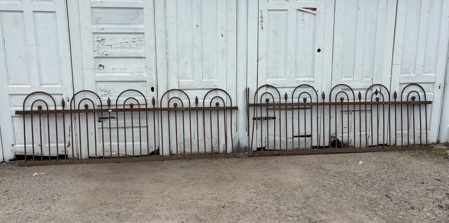 Double Hairpin Fence Panels with Finials GA21217