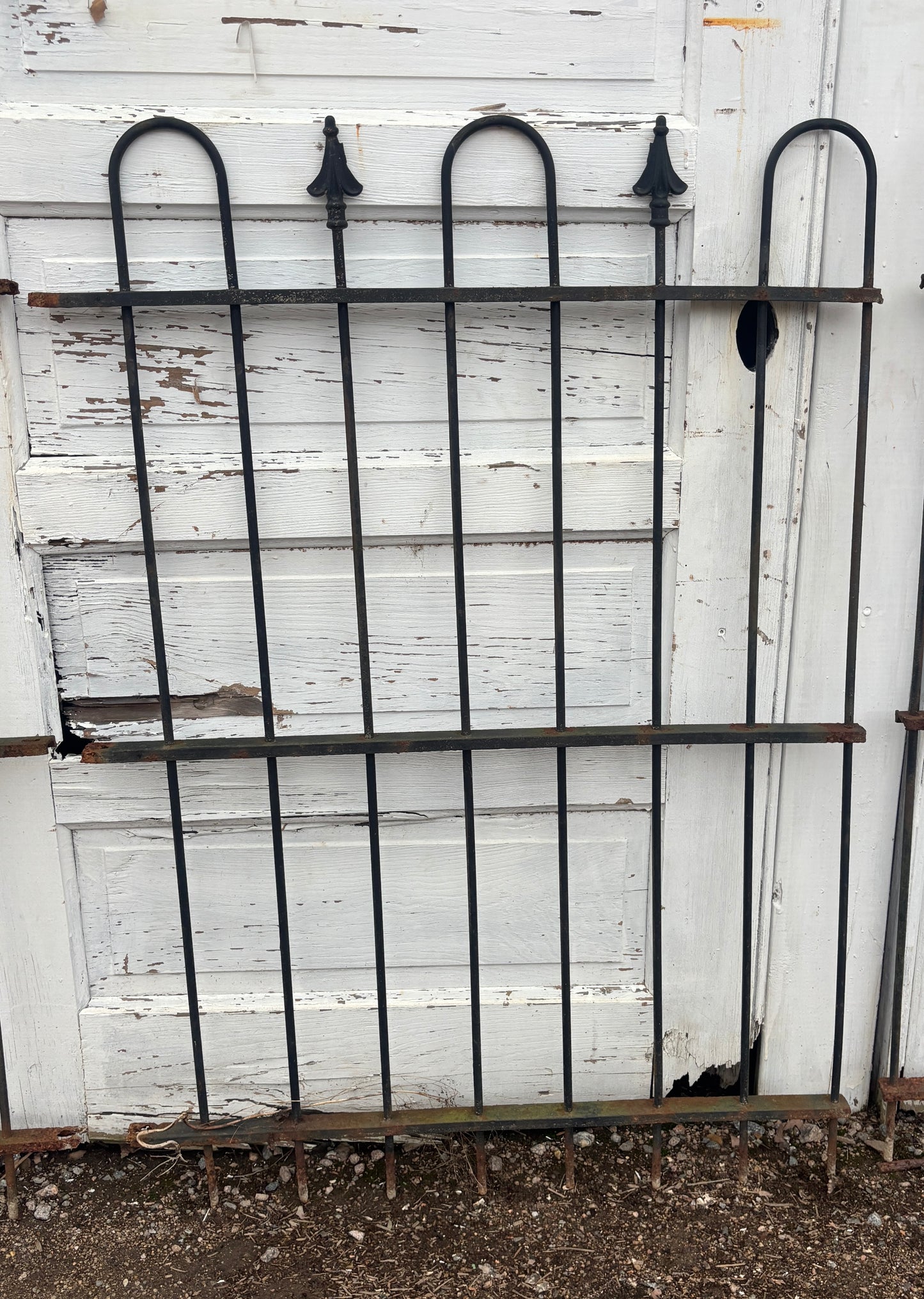 10 Feet of Wrought Iron Hairpin Fencing GA21279
