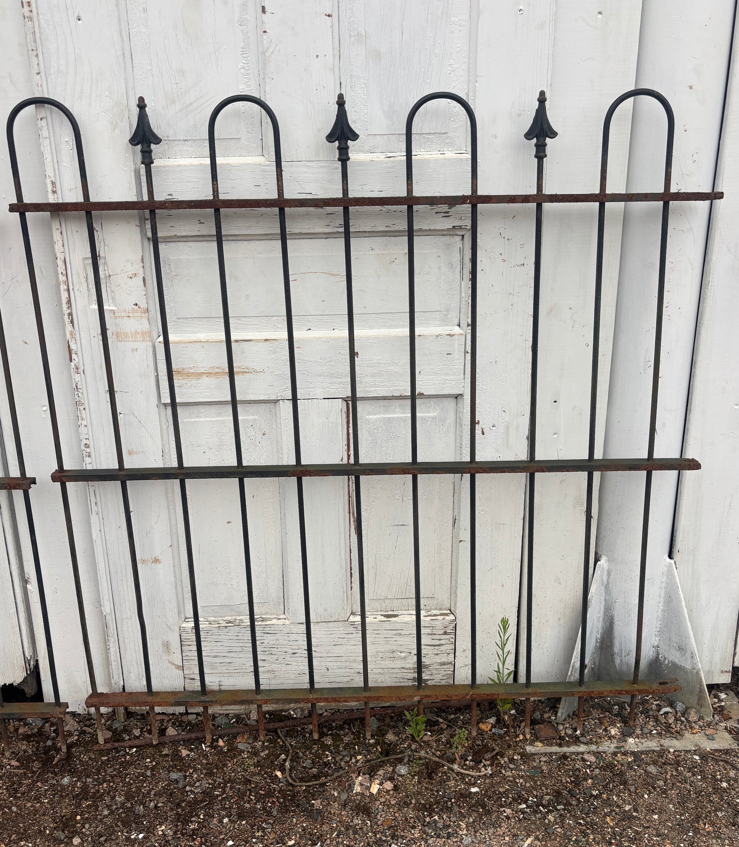 10 Feet of Wrought Iron Hairpin Fencing GA21279