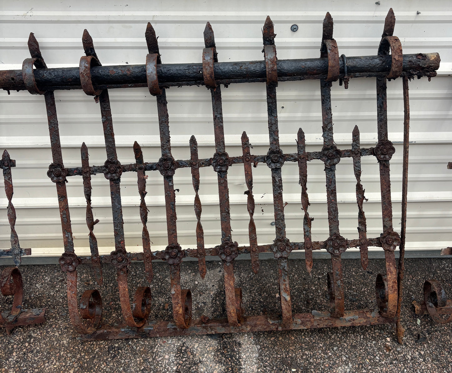 76 Feet of Iron Fence Panels with Cast Iron Rosettes GA21365